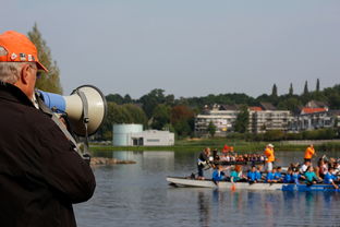 开云官方网页登录-“东安湖体育公园：水上龙舟赛事考验团队协作与速度”