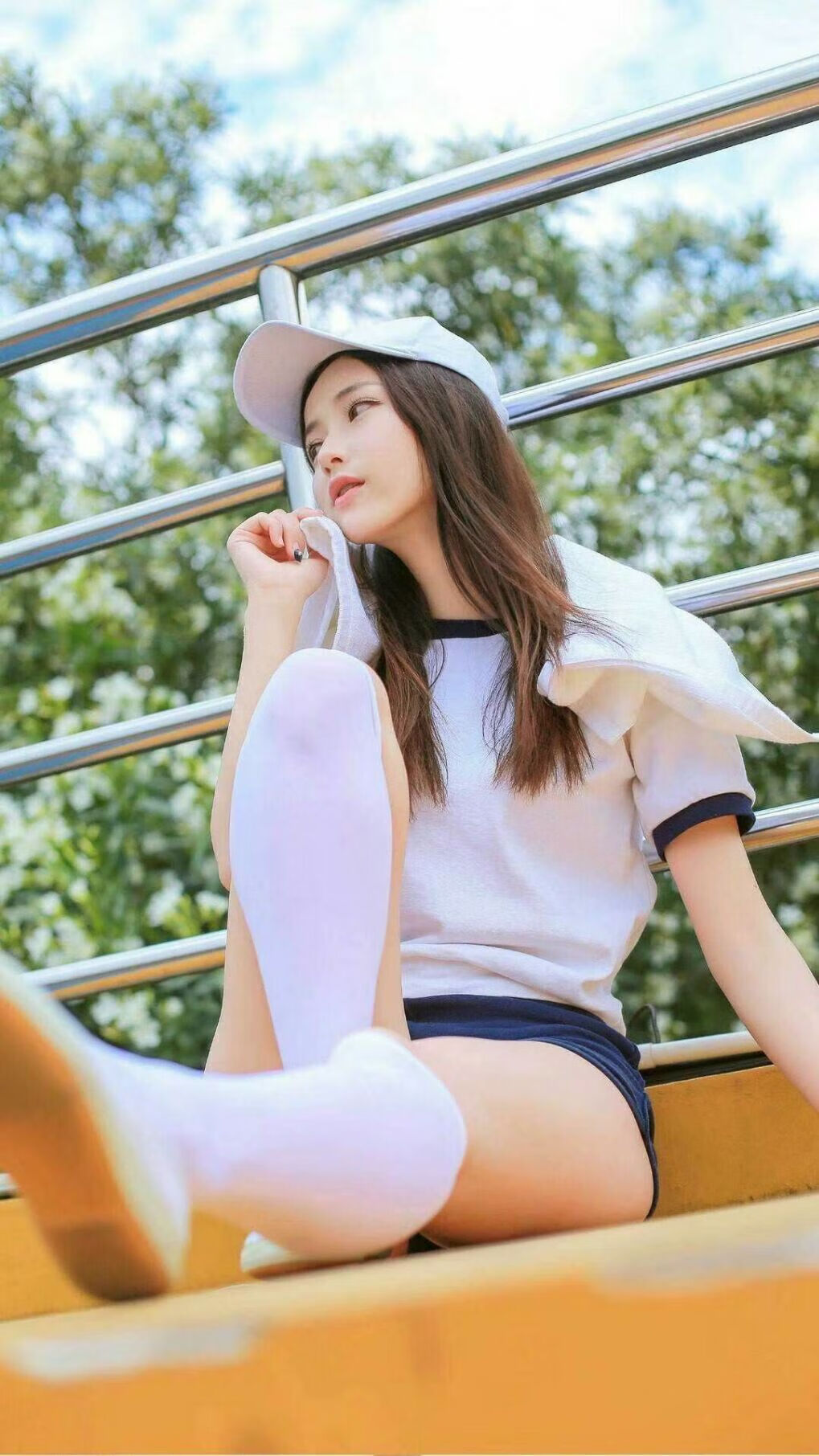 开云体育-新秀球员集中进行投篮矫正训练提升命中率与手型稳定性，投篮姿势矫正