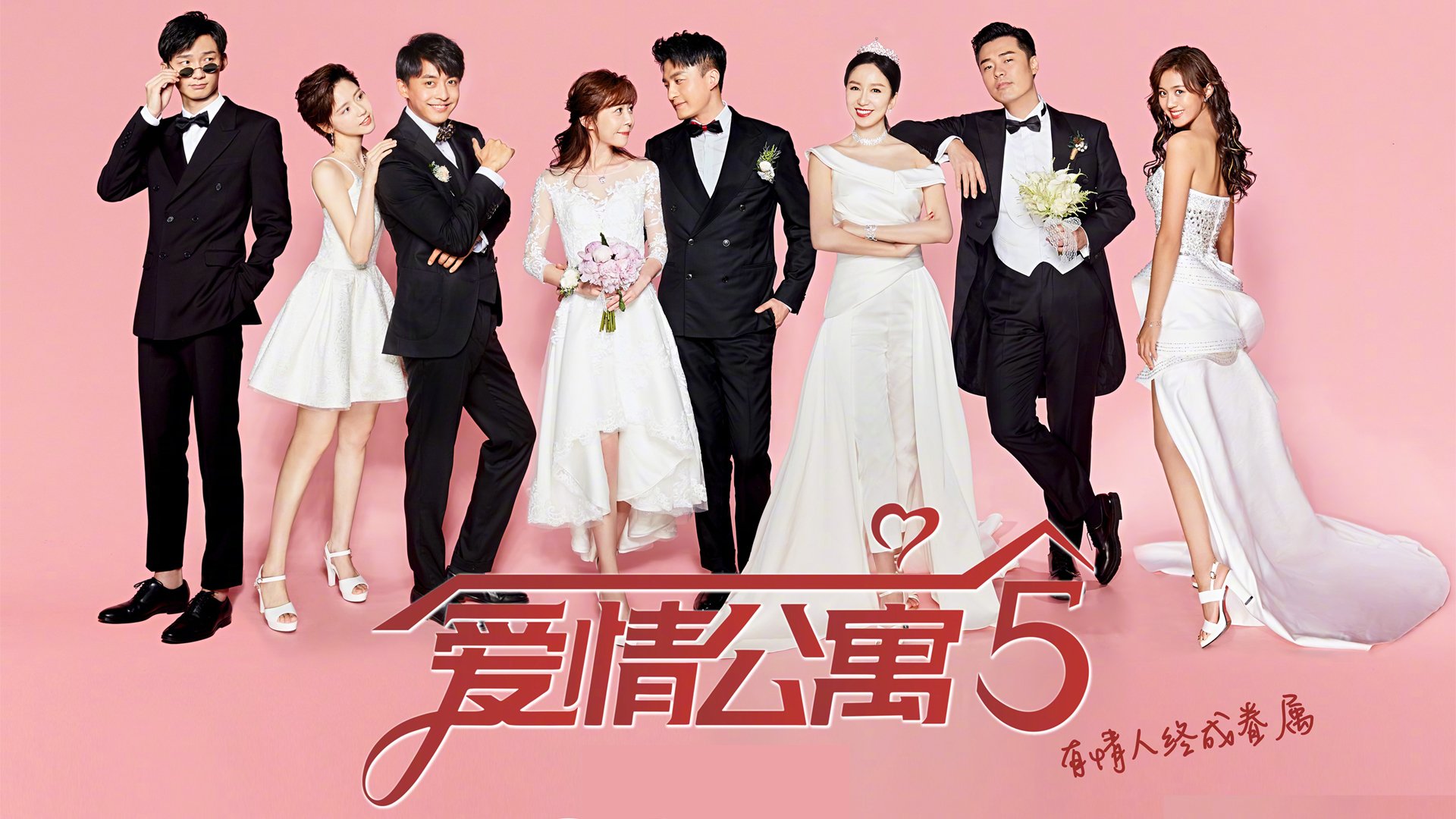 开云官方网页登录-跨界合作系列：足球与时尚元素完美结合，足球创意服装秀