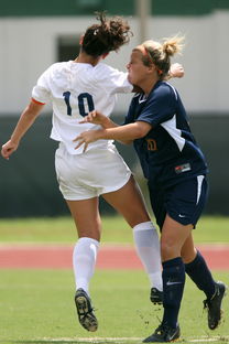 开云中国大陆-体育爆笑现场：运动员“搞怪动作”全场爆笑！